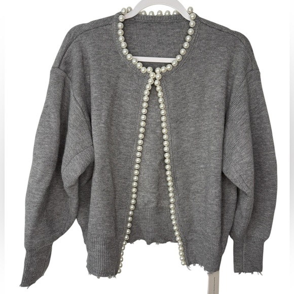 Commense NWT Gray Pearl Trim Cardigan Sweater Raw Hem Women’s Medium - Picture 1 of 8